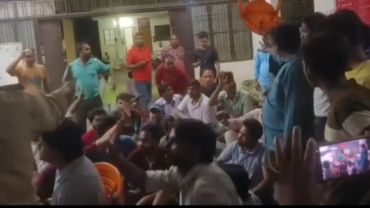 In Siddharthnagar, doctors accused the patient's attendant of beating him