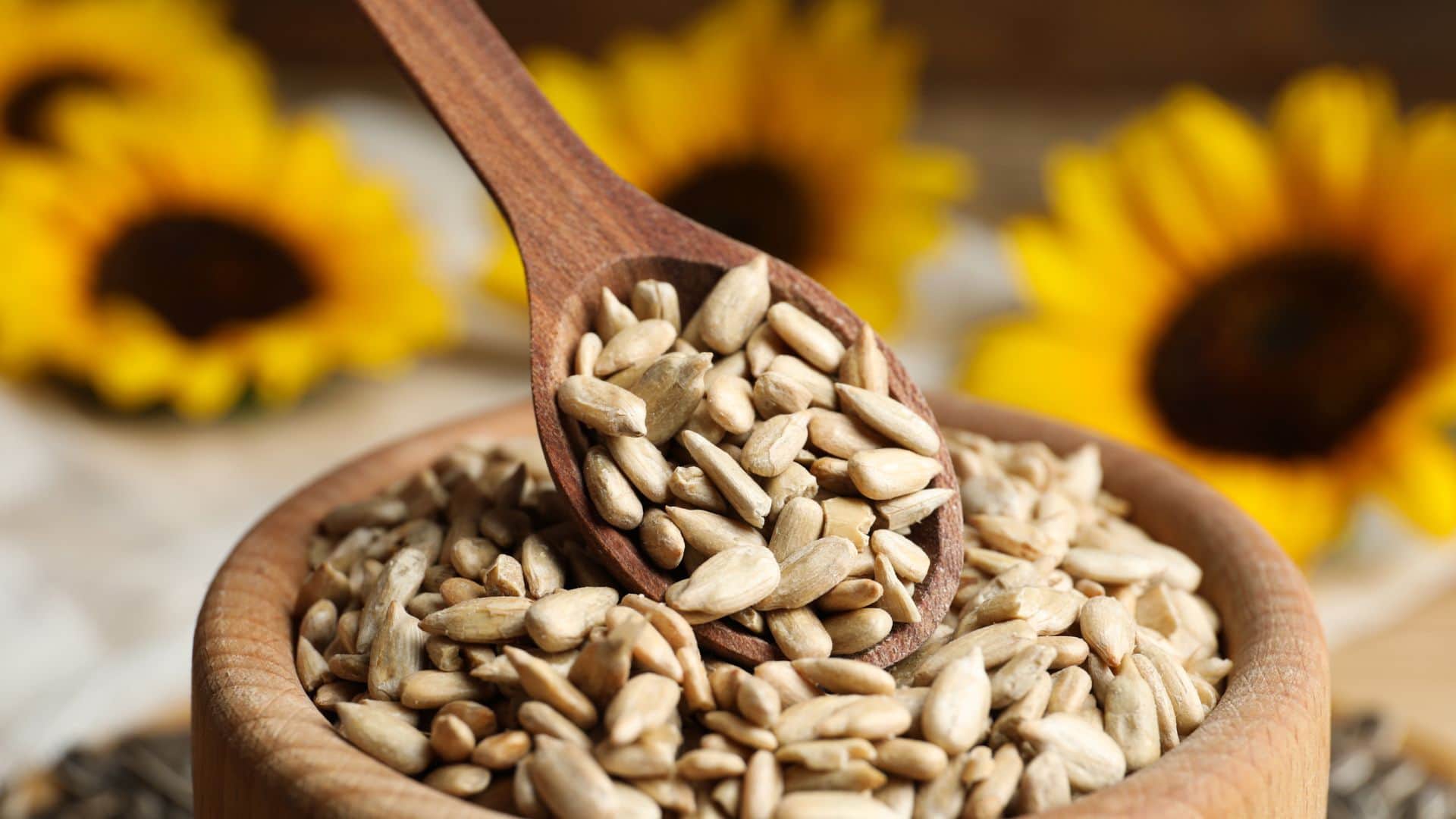 Best Seeds For Natural Glowing Skin Care Foods in Hindi