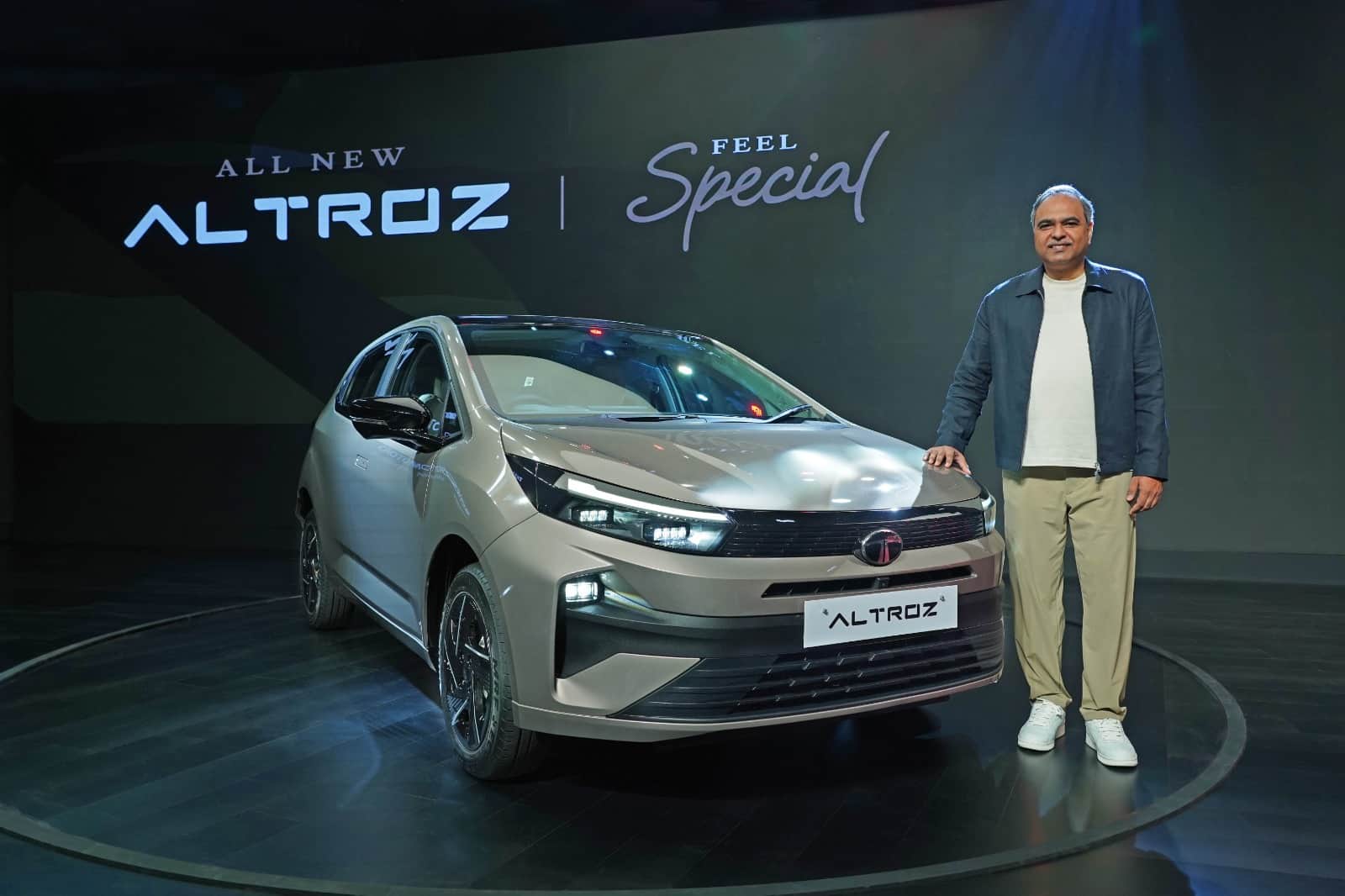 2025 Tata Altroz Facelift launched in India Know Price Features Specifications