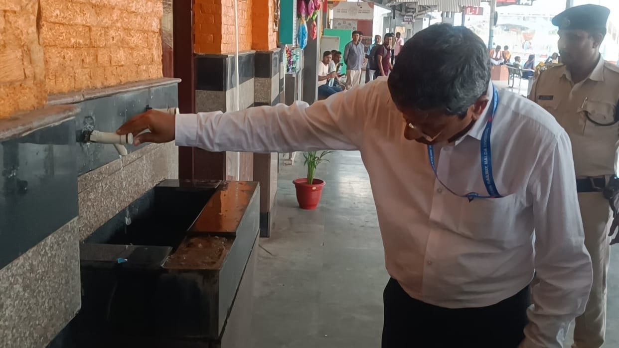 Bihar : DRM inspection before Railway Minister will visit Jamalpur Railway station munger bihar Malda Division