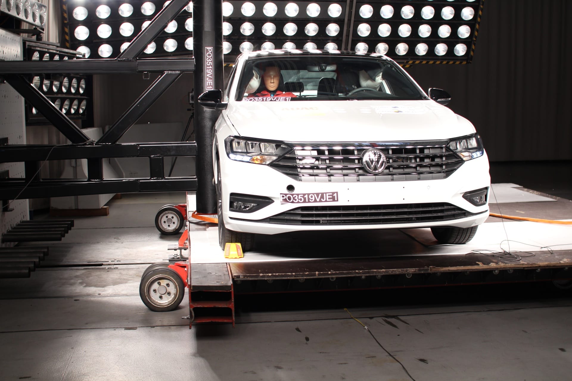 Global NCAP Makes ESC Mandatory for Cars Seeking 2-Star or Higher Safety Rating