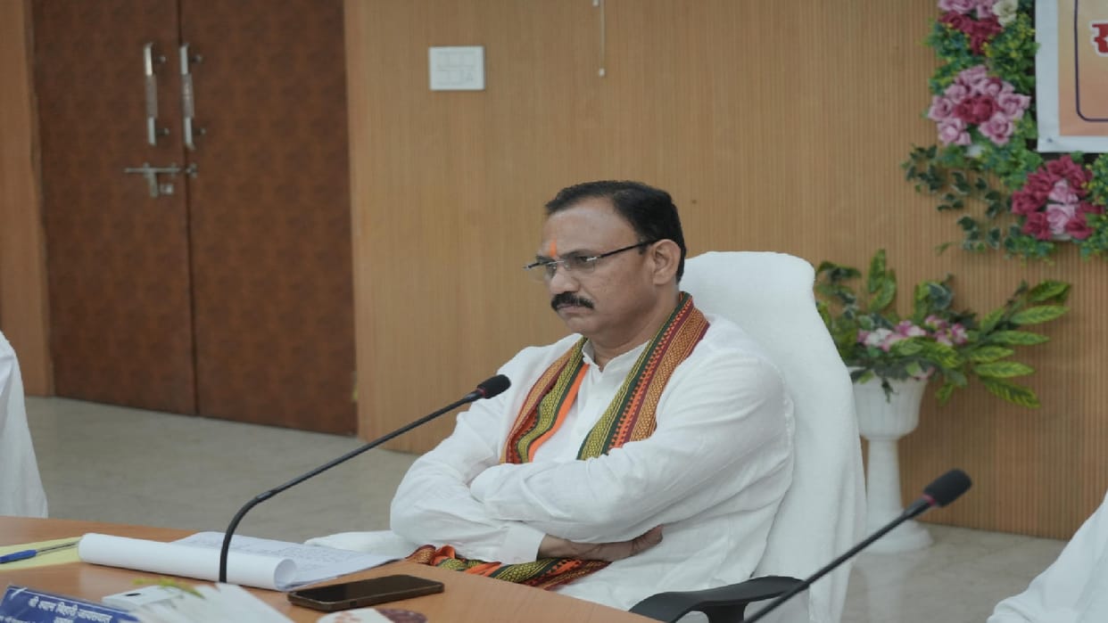 CG Minister Shyam Bihari Jaiswal gave instructions to make medical colleges better than private institutions