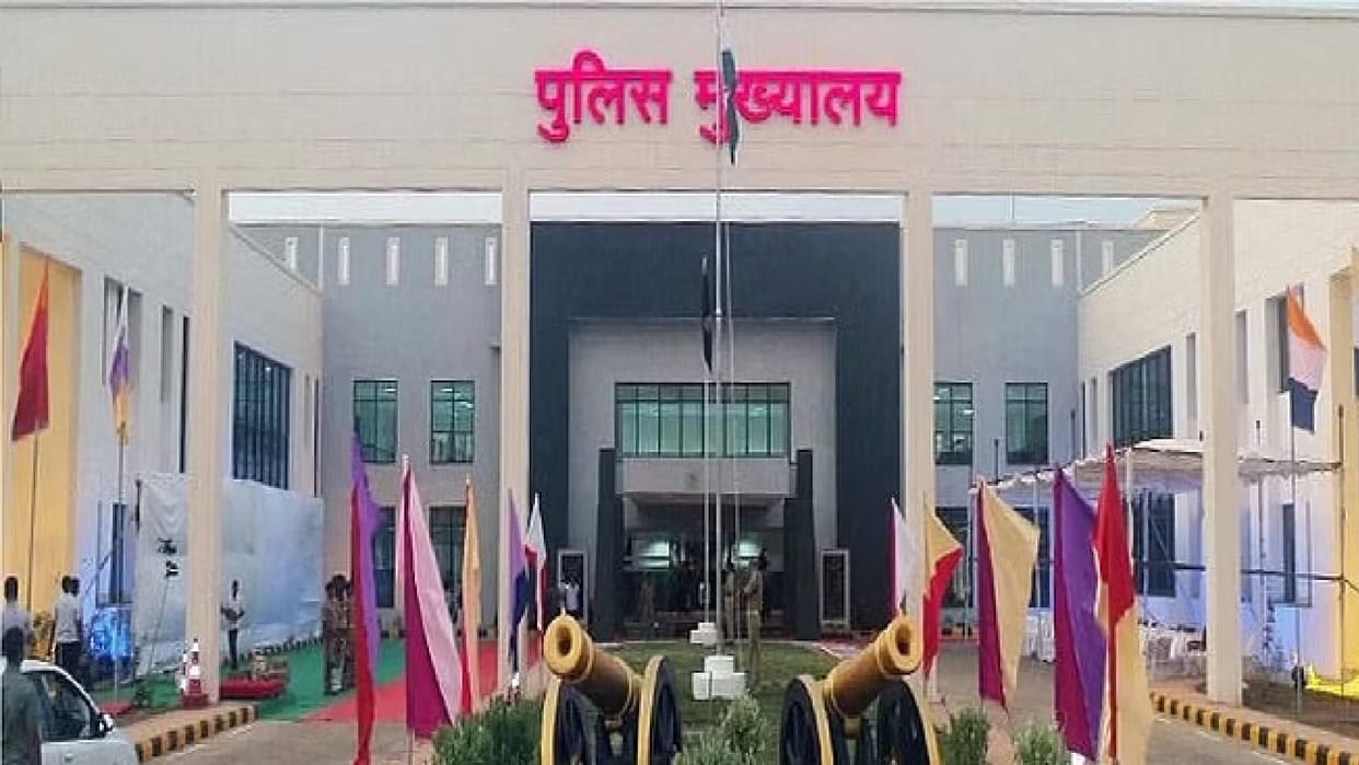 Saturday leave for policemen cancelled, DGP issues order in Chhattisgarh