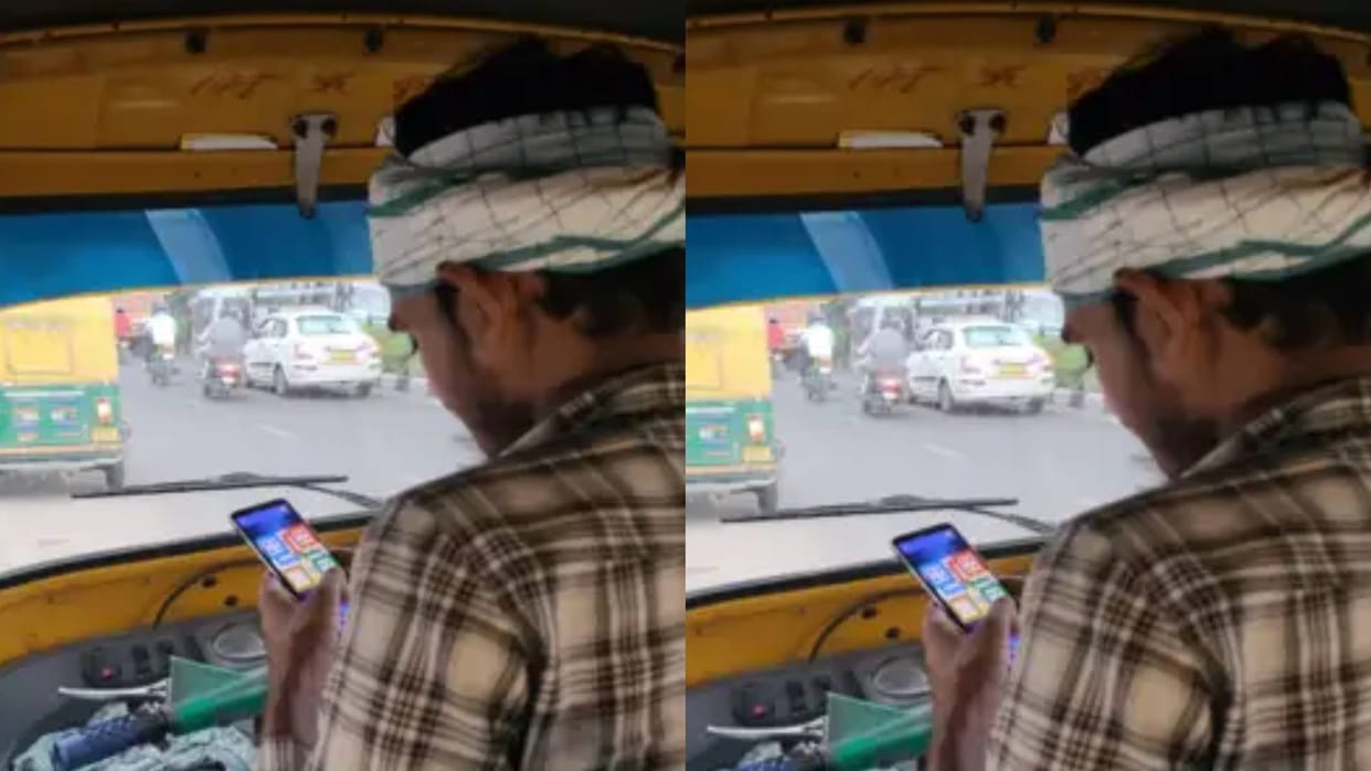 The driver was playing Ludo with the passenger in the auto Post Goes viral on Internet