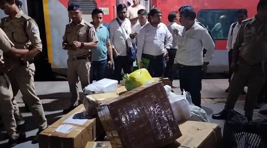 Alcohol was being smuggled in the train AC coach three coach attendants arrested