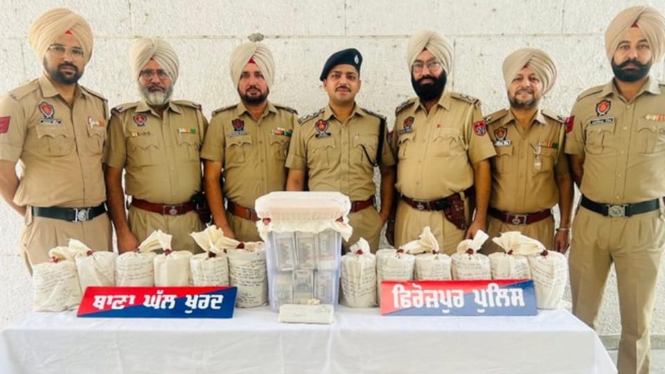 Ferozepur police busts drug smuggling module and arrests three persons