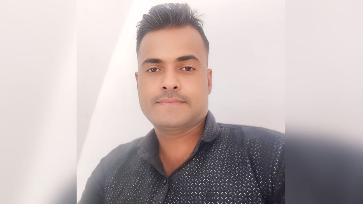 young man died electric shock in ballia owner was going to open shop demonstration for compensation