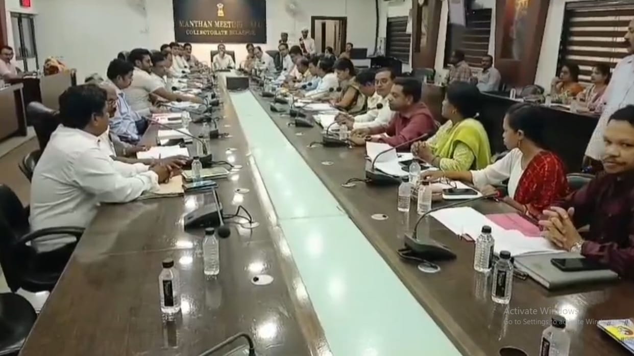 Energy Secretary reprimanded for poor electricity system in Bilaspur