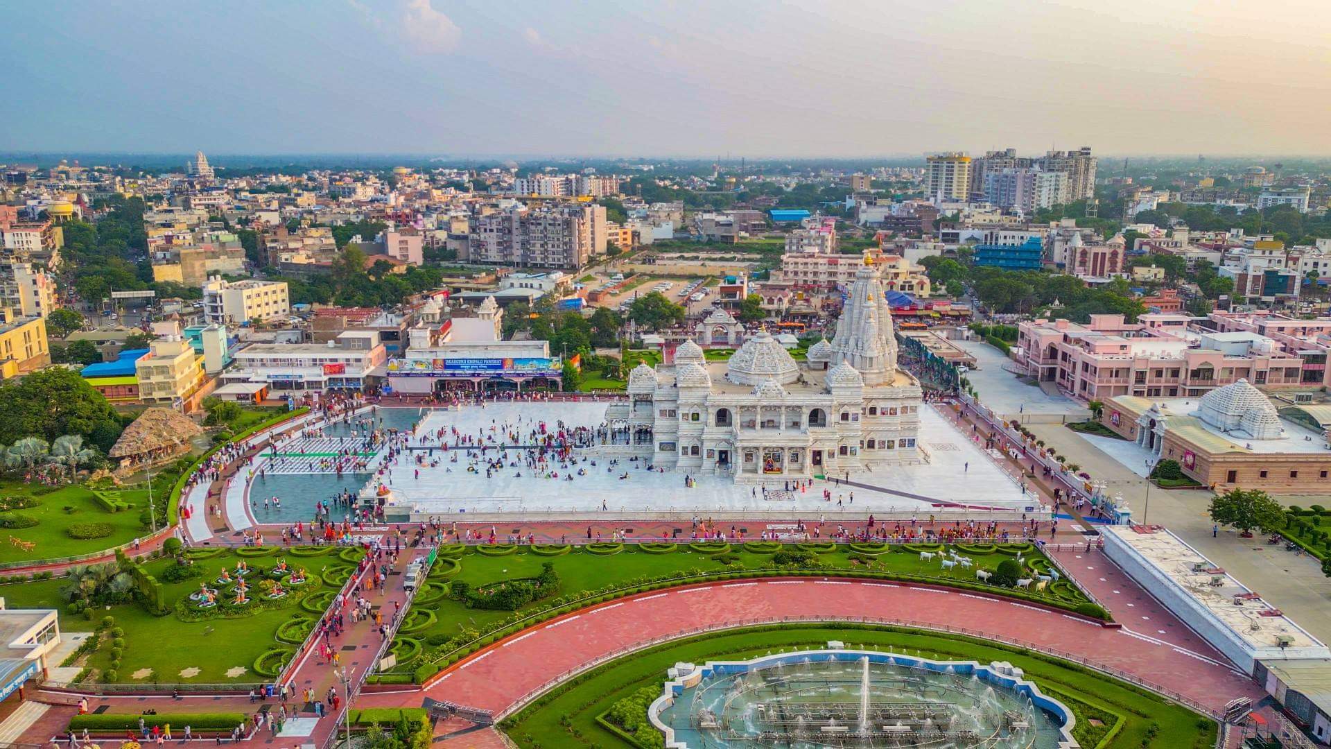 Vrindavan Trip for Banke Bihari Darshan How to Organize Perfectly Travel Tips