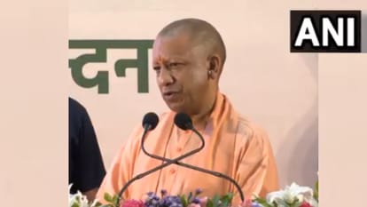 UP: Chief Minister Yogi Adityanath congratulated the people of the state on Eid-ul-Azha, said these things