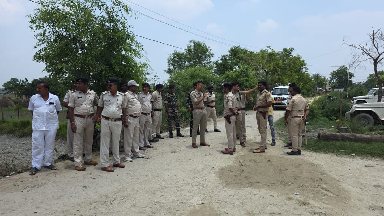 Bihar News: First attack on police team in Gopalganj, two injured including SHO; liquor smuggler, bihar news