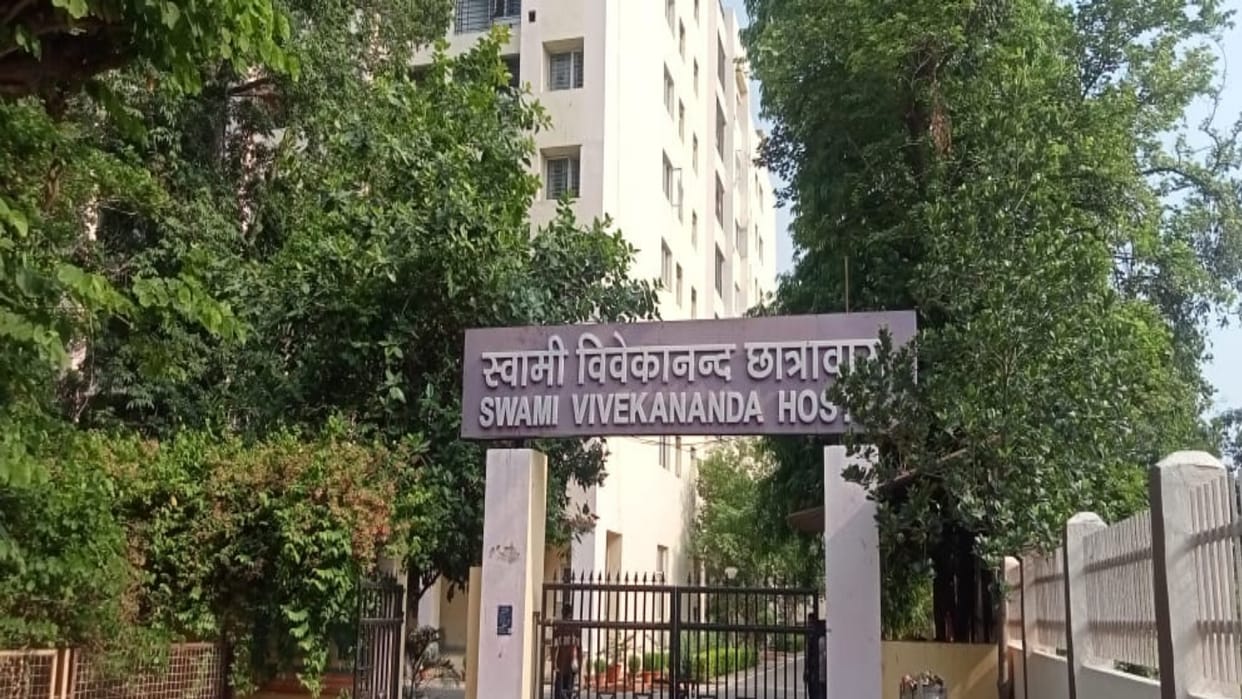MNNIT B.Tech first year student committed suicide by hanging himself in Hostel Room