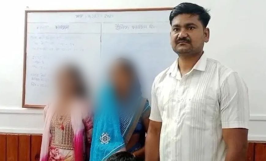 notorious criminal reached SP office with his family fearing an encounter