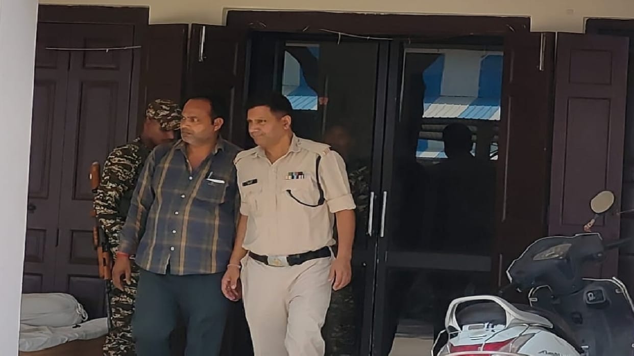 ED raid in Haryana Team reaches Ratia grain market in Fatehabad investigation at former chief Aman Jain's shop