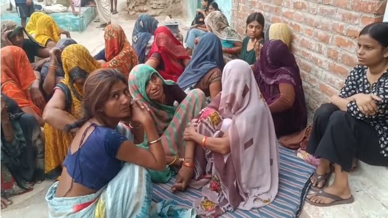 Hamirpur Murder Woman killed with tractor tools husband seriously injured referred to Kanpur