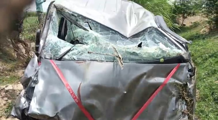 Kanpur Accident Car hits bike two dead family members in chaos police busy investigating