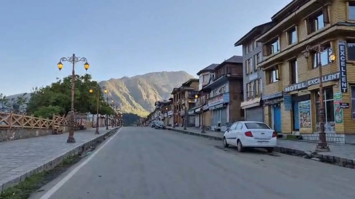Pahalgam Terror Attack: Even after one and a half month of the terrorist attack, Pahalgam is deserted, 90% hot