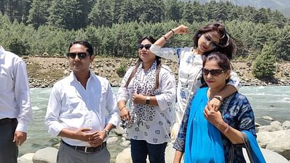 Tourists who reached Pahalgam are returning with the pain of not being able to see Mini Switzerland