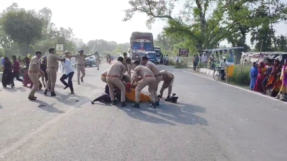 family members created a ruckus After death of the youth in Lakhimpur Kheri