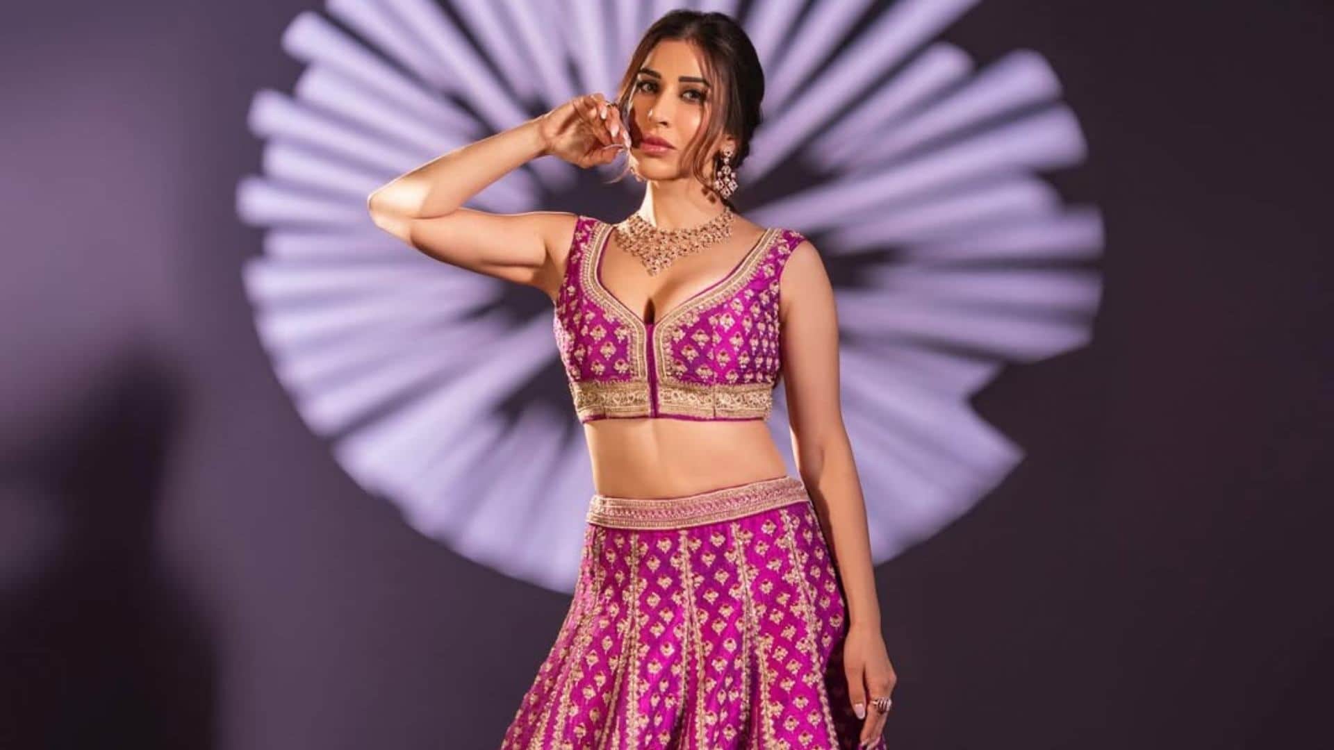 Sophie Choudry Face Casting Couch In Bollywood says I Was Told To Compromise
