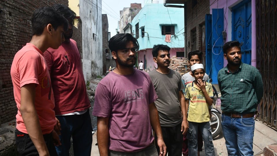 Moradabad Photo: Due to lightning during storm and rain, appliances of houses got damaged, children survived