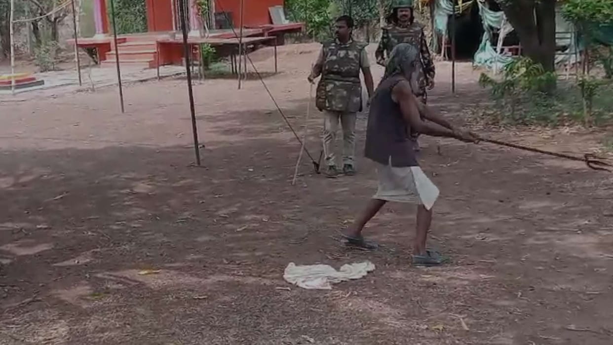 Violence in anti-encroachment drive Station in-charge attacked with trident atmosphere tense