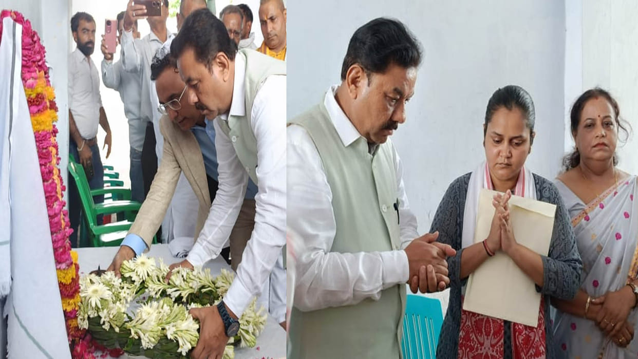 UP: Assam government minister handed over cheque of Rs 5 lakh to family of Shubham Dwivedi
