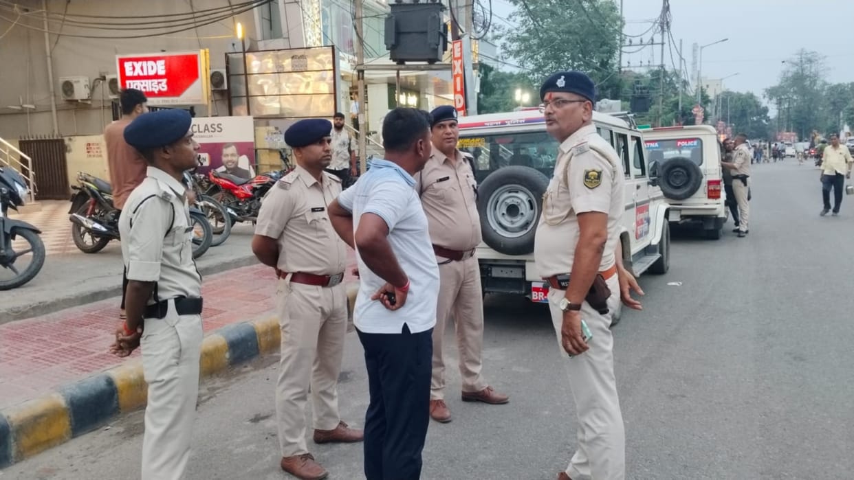 Bihar News: Encounter between criminal and bihar police Krishnapuri police station Boaring Road patna