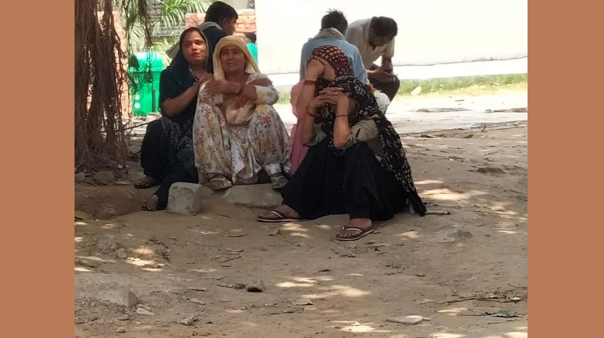 patient fell from ward number 8 of PGI in Rohtak and got injured, elderly person suffering from serious illnes