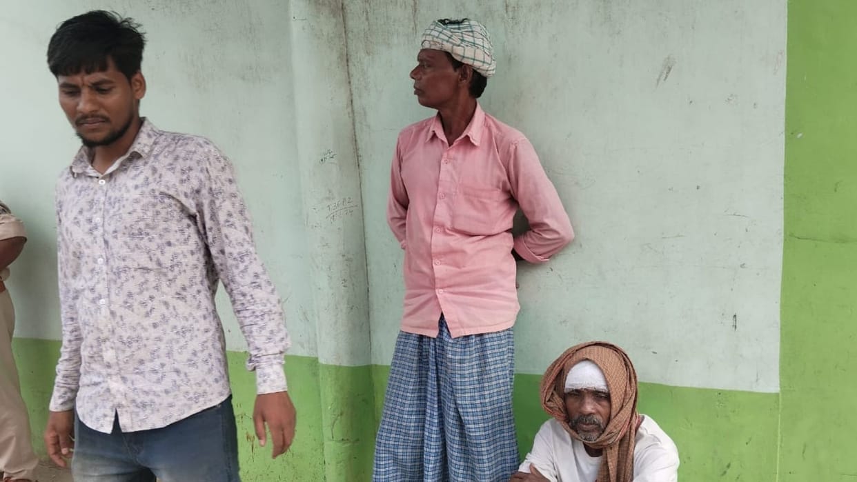 Bihar Accident: Laborer dies after being hit by an unknown vehicle in Siwan