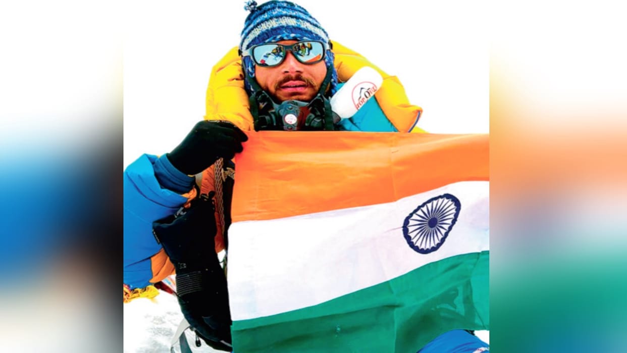 The constable of Churah unfurled the tricolour on the peak of Mount Kanchenjunga