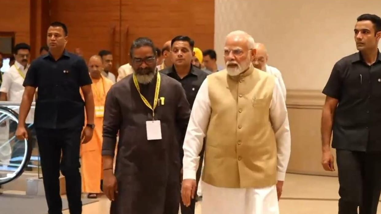 Niti Ayog: Jharkhand CM Hemant Soren attended the Niti Aayog meeting in New Delhi