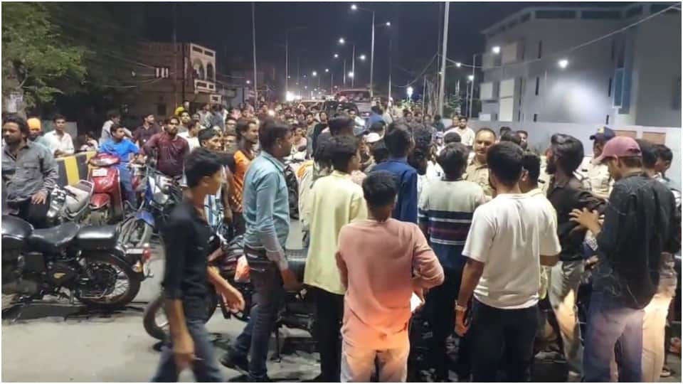 Ratlam News Hindu Leader Slapped and Threatened Over Tilak in Muslim-Dominated Area Communal Tension