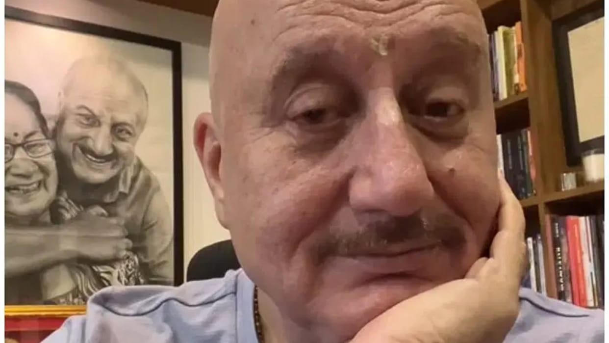 Anupam kher remembers late actor mukul dev and says his death was shocking and unbelievable