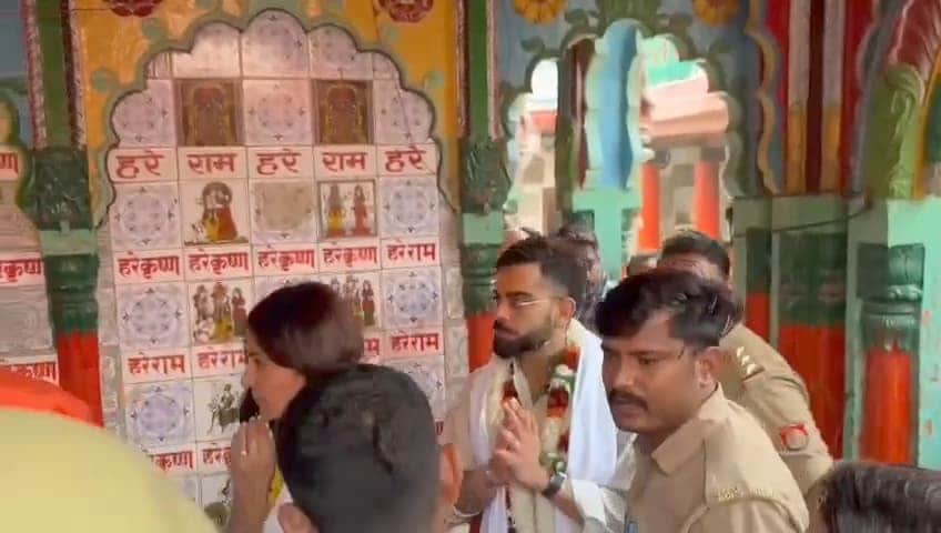 Virat Kohli Ayodhya Visit: Virat-Anushka Sharma Offers Prayers at Hanuman Garhi and Ram Lalla Temple