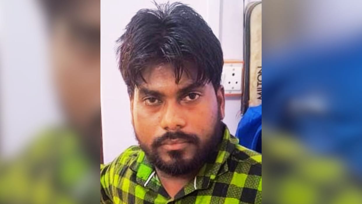 Varanasi News used to drive an auto with gun rowdy was caught