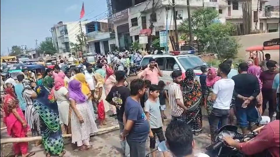 Residents of  locality troubled by problem of waterlogging blocked road in Hapur