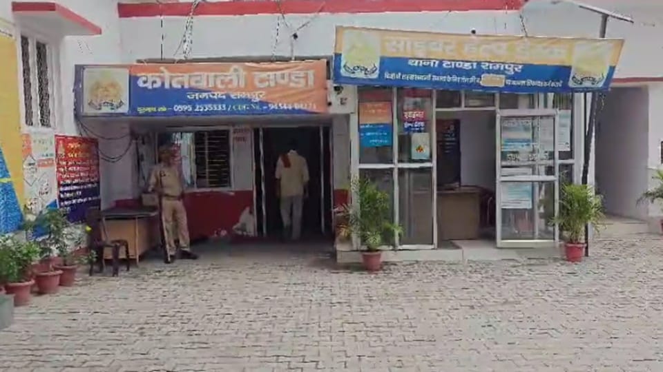 Moradabad Gold Robbery Case: My Son Is Innocent, Just Let Him Come Home Says Mother of Abducted Naved