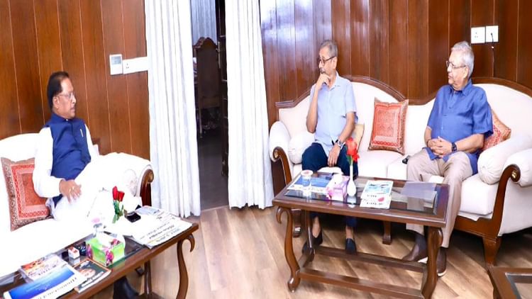CG: राज्य में मेदांता अस्पताल और वरुण बेवरेजेस संयंत्र की स्थापना का प्रस्ताव, सीएम से निवेशकों ने की मुलाकात