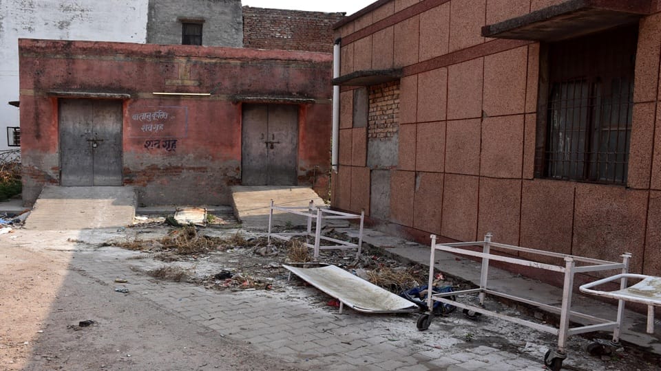 Aligarh mortuary in bad condition