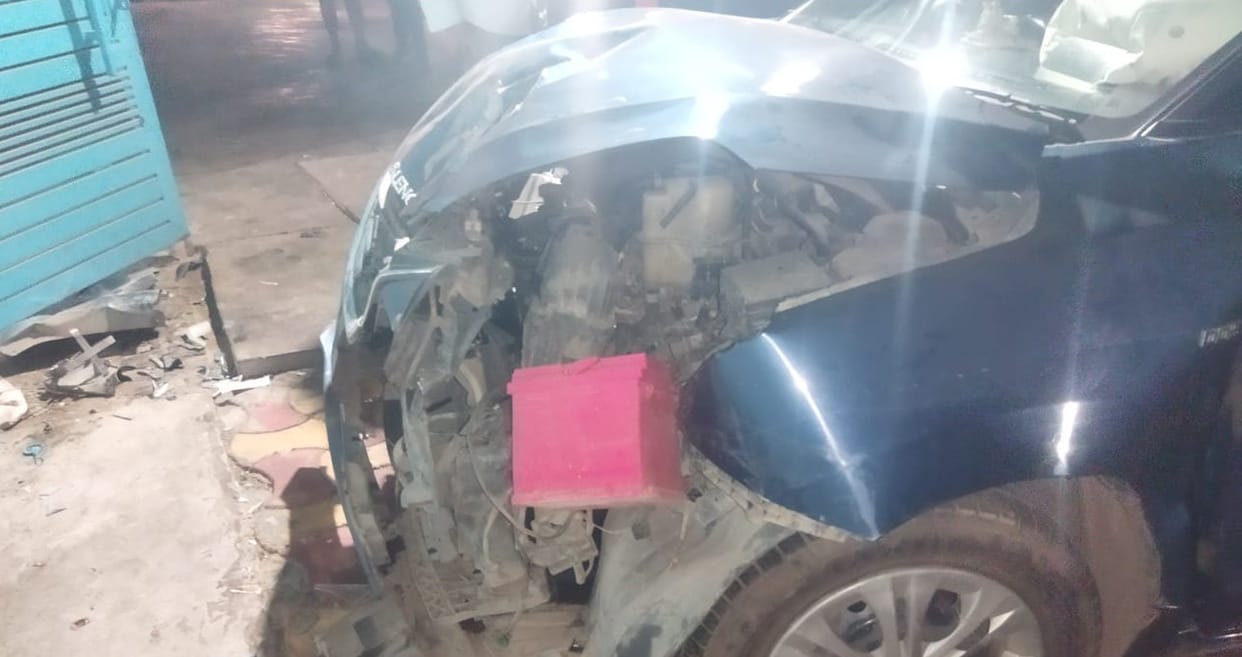 Kanpur Accident Drunk car driver hits three people including a six year old girl condition critical