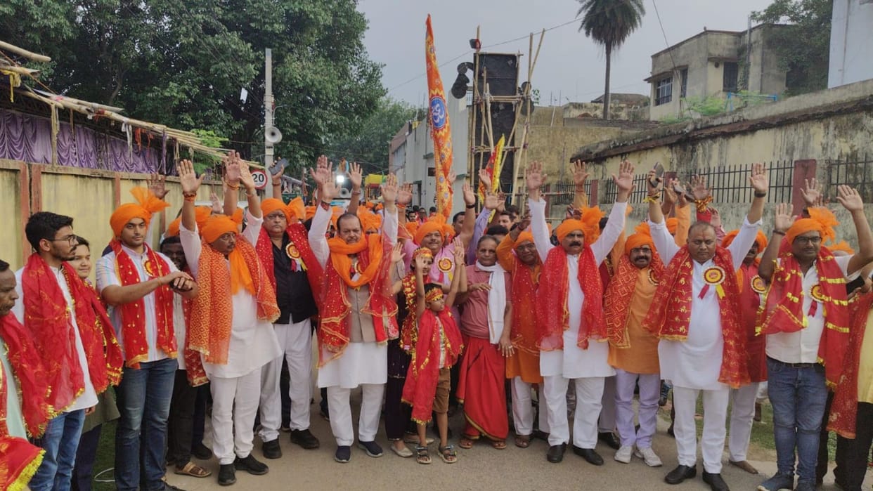 Jharkhand: Bada Puja started, women and youth participated in the procession in large numbers