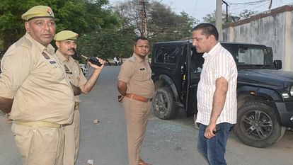 Meerut: Best friends became enemies, 15 rounds of bullets were fired at Thar rider in a dispute of Rs 50 lakh,
