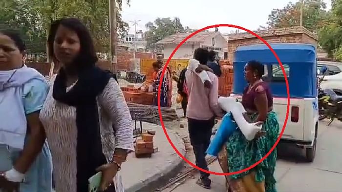 stampede in Shahjahan Medical College chaos ensued after the gas leak