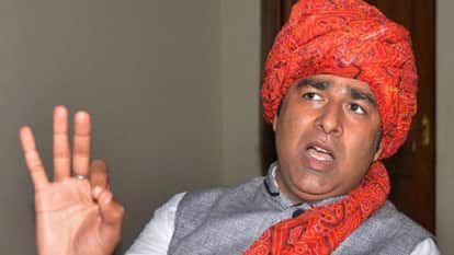 Sangeet Som’s Remark Goes Viral in Lawar: “Throw Stones and Your Ribs Will Break”