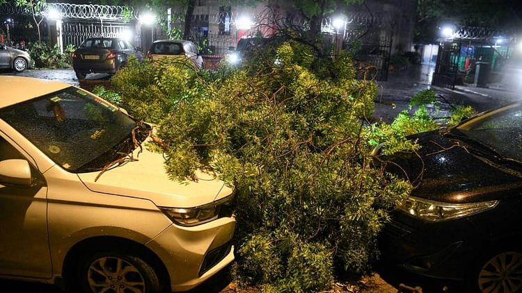 Delhi Rain Forecast Heavy Rain In Delhi-ncr Causes Waterlogging In Many Areas – Amar Ujala Hindi News Live