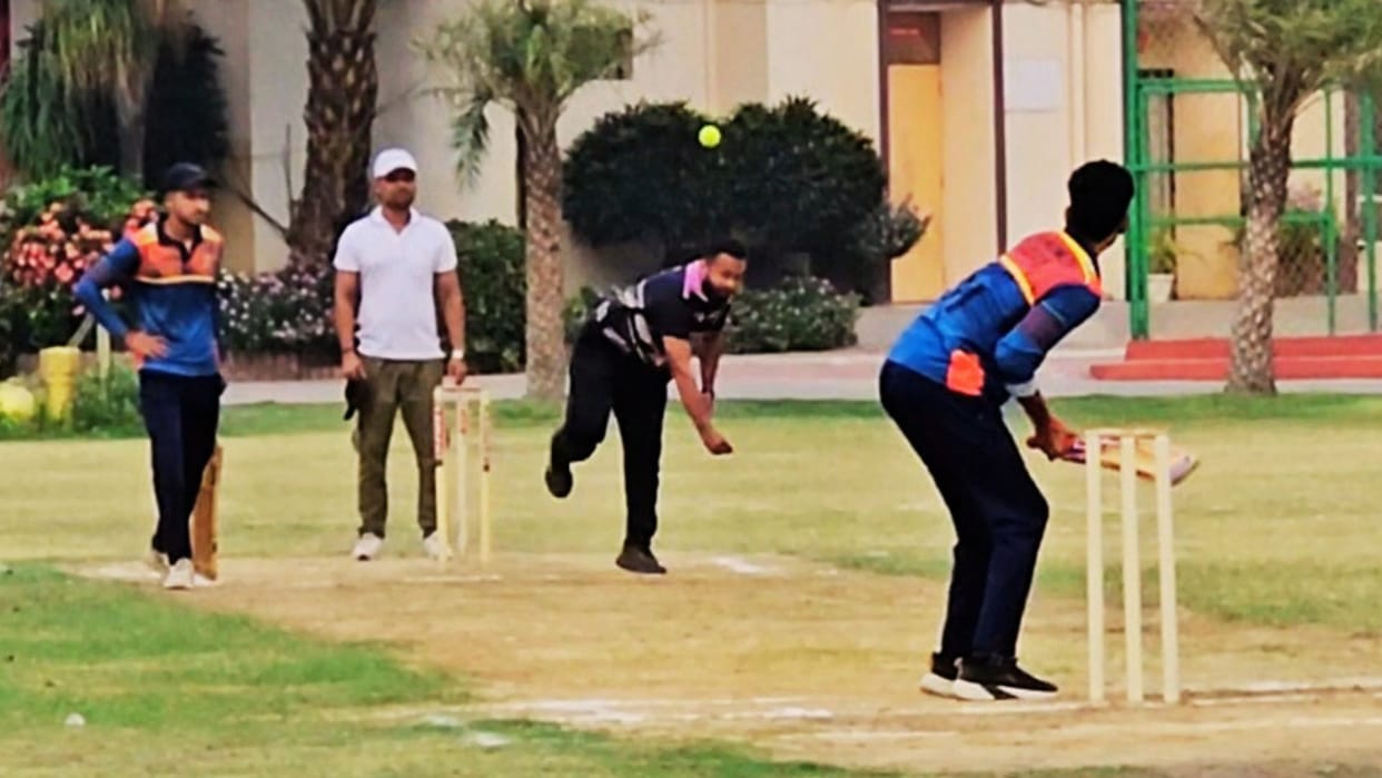 Sports News Today Influencers teams participating in Banaras Cricket League salute to four daughters of Kashi