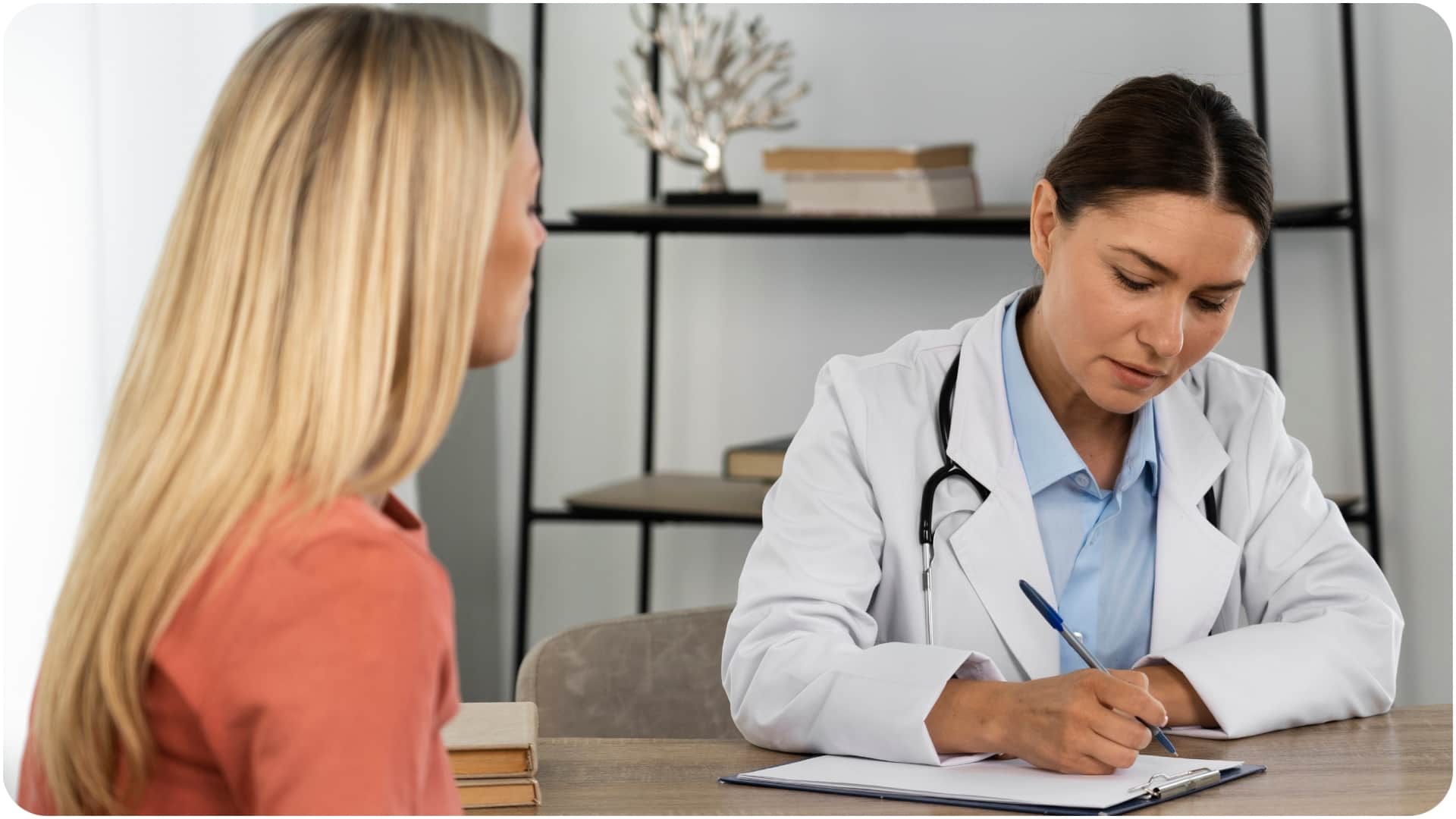 Late night or Poor Sleep Can Disrupt women health neend poori na hone se kya problem hoti hai