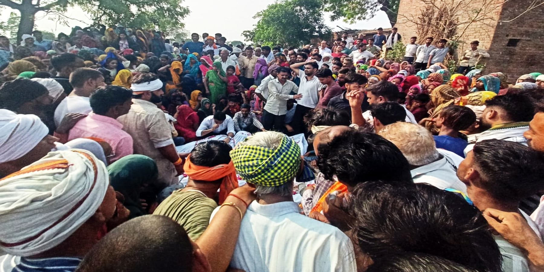 Former Pradhan and his son brutally murdered at Tundla in Firozabad