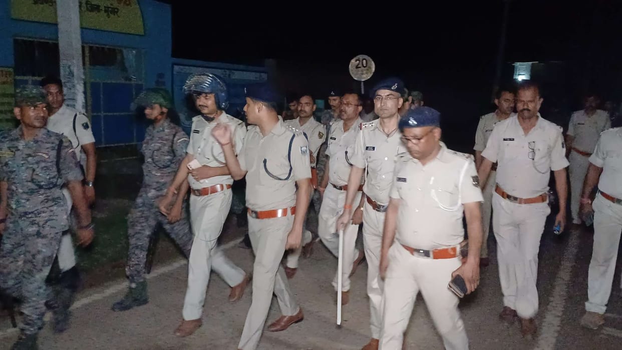 munger mahmada village clash stone pelting injuries
